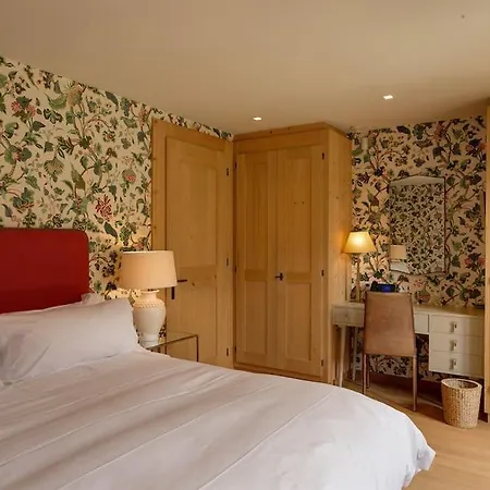 דירה Luxury Chalet In Rougemont, 5 Bedrooms & Sauna *